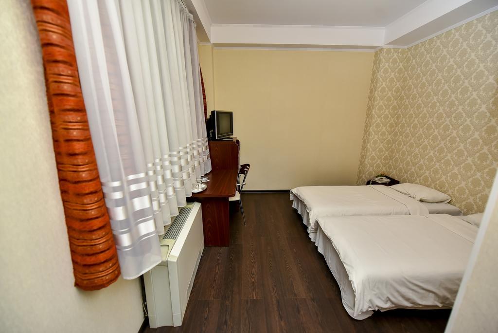 Mesogios Hotel Chişinău Eksteriør billede