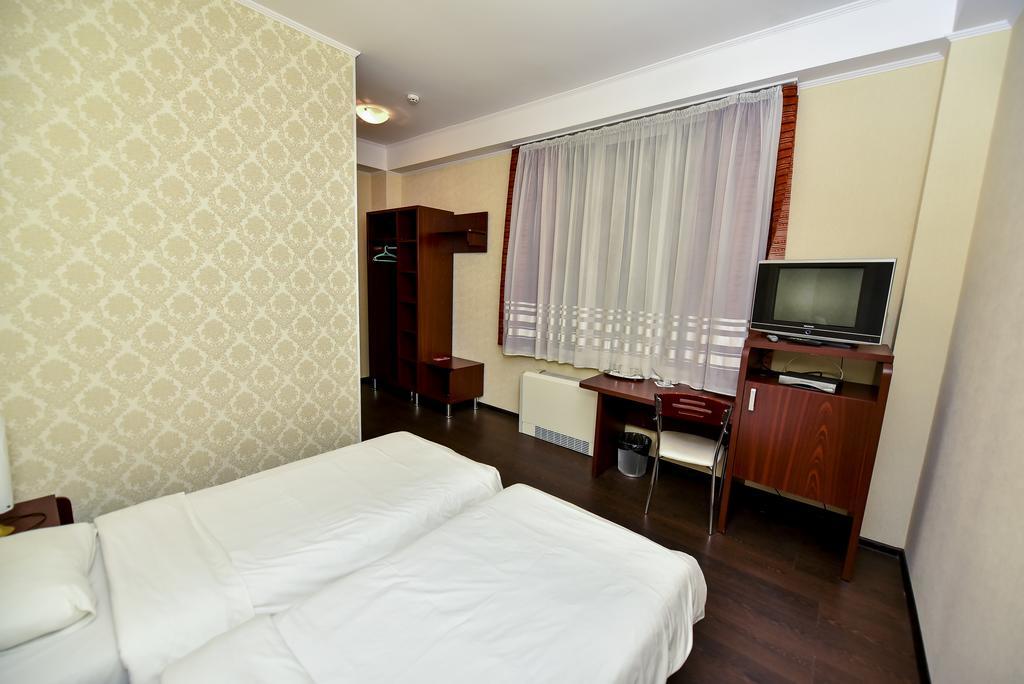 Mesogios Hotel Chişinău Eksteriør billede