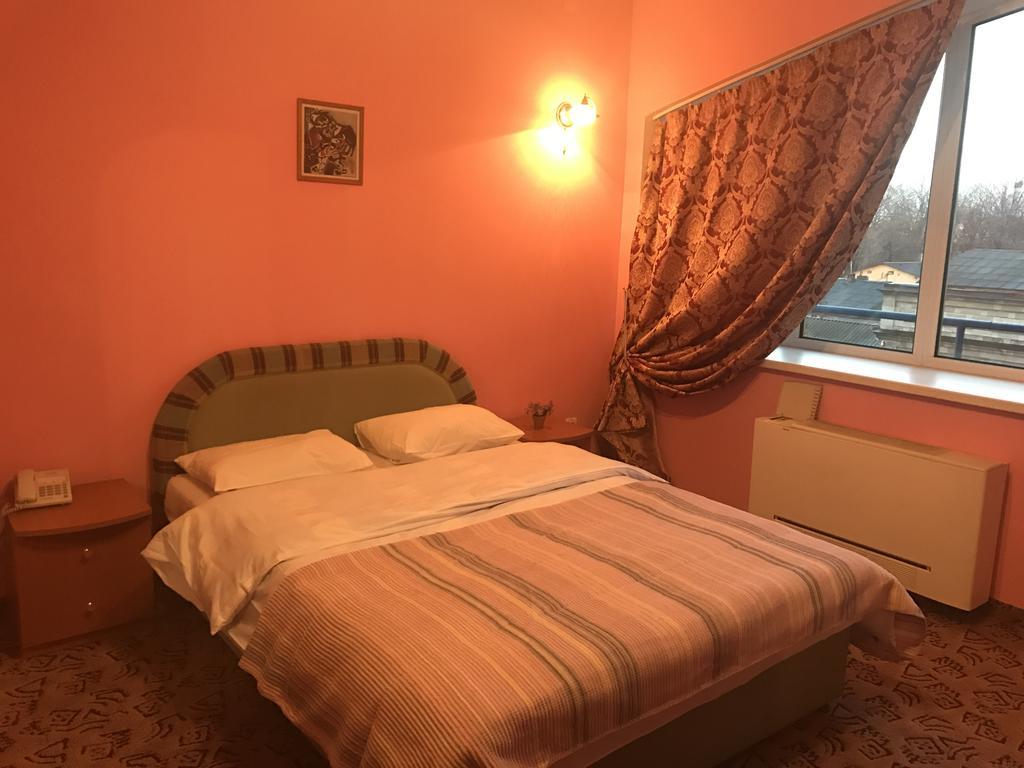 Mesogios Hotel Chişinău Eksteriør billede