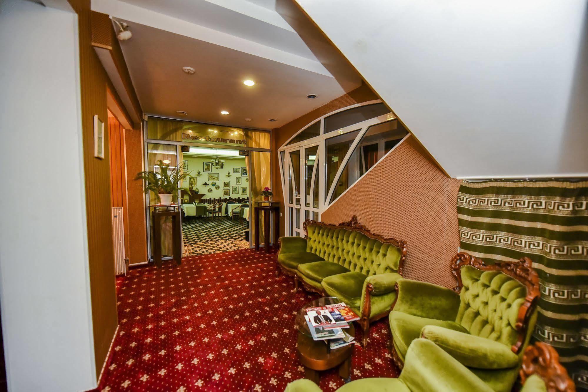 Mesogios Hotel Chişinău Eksteriør billede
